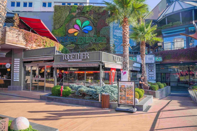 Lübnan mutfağının en güzel lezzetleri Together Food Hall'daki Tahin restoranda