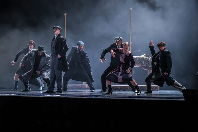 Peaky Blinders dans tiyatrosuna ünlü akını