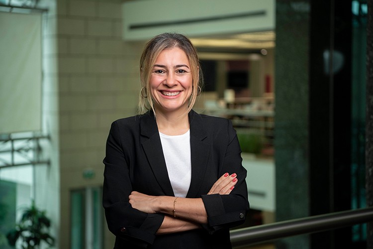 Molped bir kez daha 'Regl doğaldır' diyor