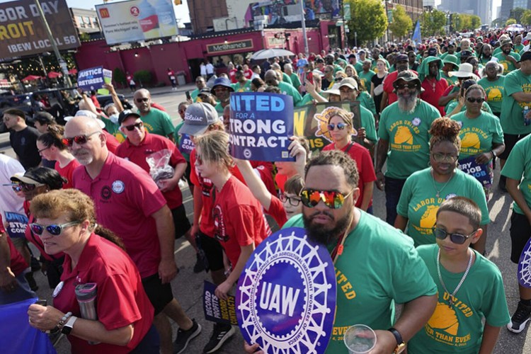 ABD'de 4 bin otomotiv işçisiyle maaş anlaşmasına varıldı