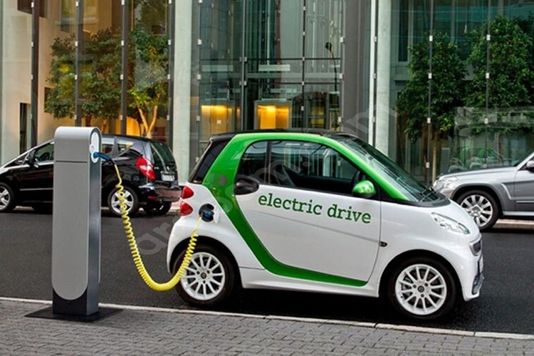 Elektrikli araçlara geçiş 100 milyar dolar tasarruf sağlayabilir