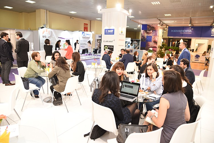 İlaçta küresel üs oluyoruz