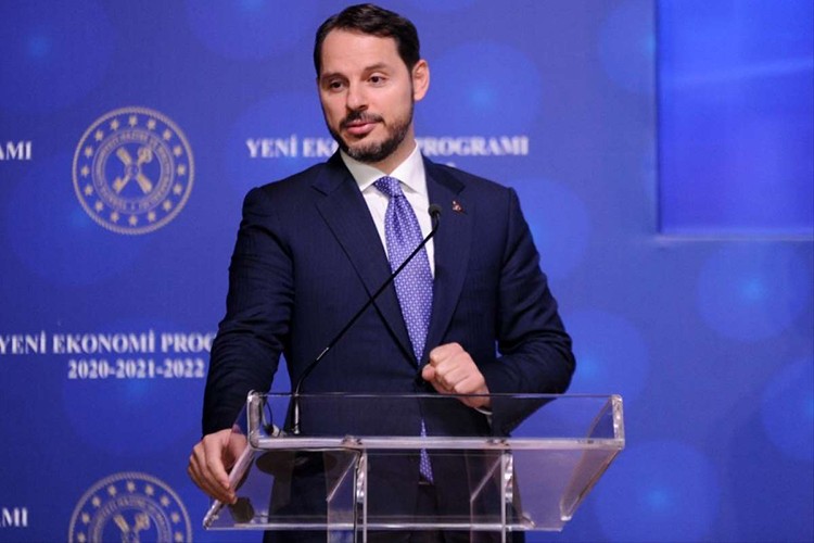 "Ekonomi yüzde 4 büyüyor"