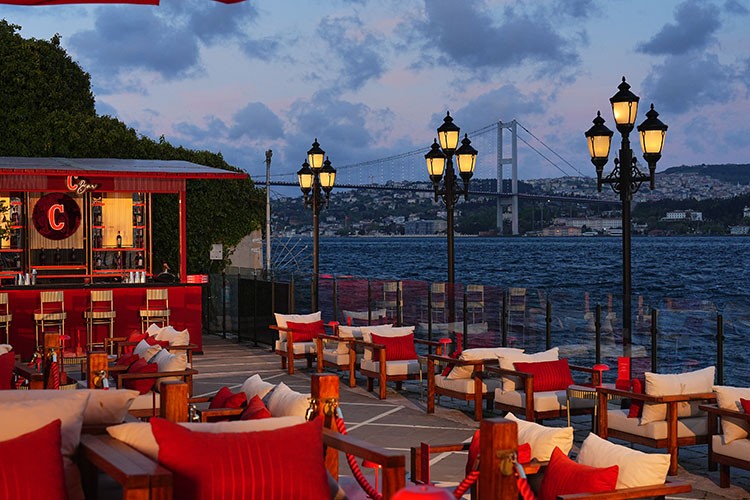 İstanbul'un Yazlık Mekânı C BAR Açıldı