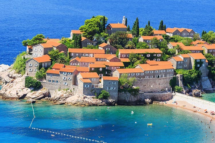 Vizesiz tatil rotalarıyla Mısır ve Balkanlara yönelen ilgi artıyor