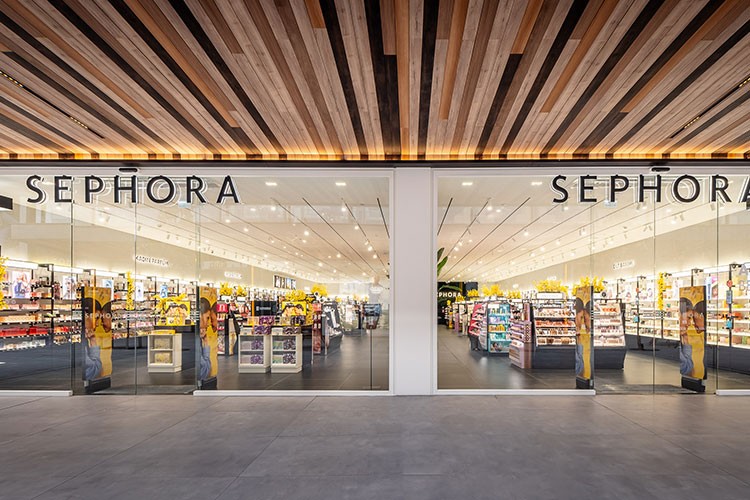 Sephora City's İstanbul'da yeni mağazasını açtı