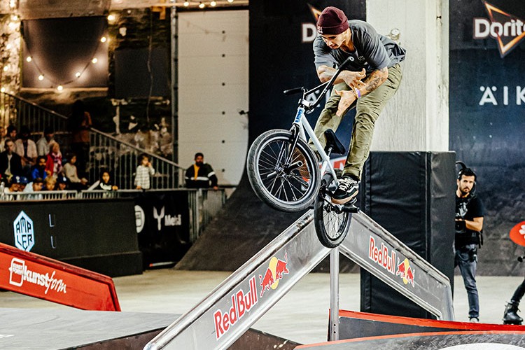 İstanbul Boğazı'nda BMX'ler Yarışıyor