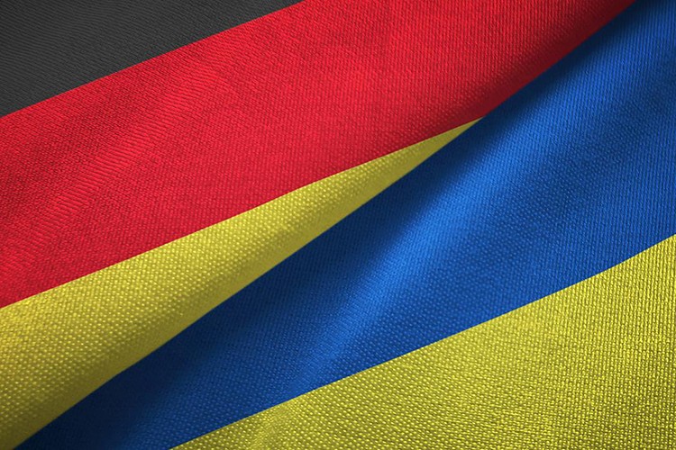 Almanya, Ukrayna'ya desteğin kesilme riskinden endişeli