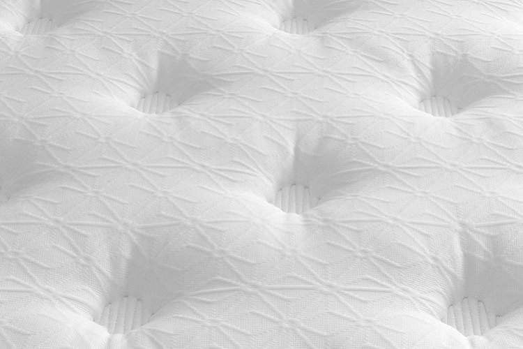 Plastik atıklar doğa dostu kumaşa dönüştü