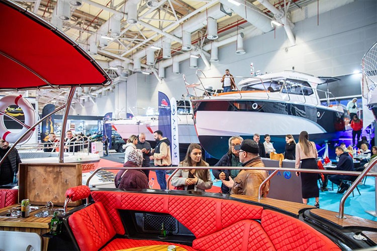 Milyonluk tekneler Yenikapı'ya demirleyecek