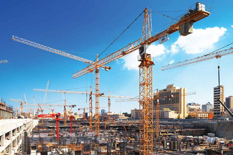 Müteahhitler büyüme bekliyor
