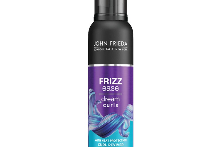 John Frieda Dream Curls serisiyle buklelerine hak ettiği şekli ver