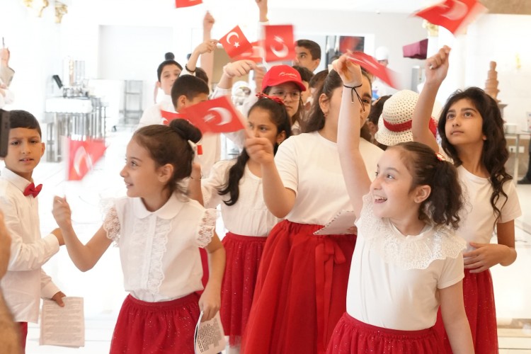 TOÇEV, 23 Nisan Ulusal Egemenlik ve Çocuk Bayramı'nı Çocuklarla Birlikte Coşkuyla Kutladı