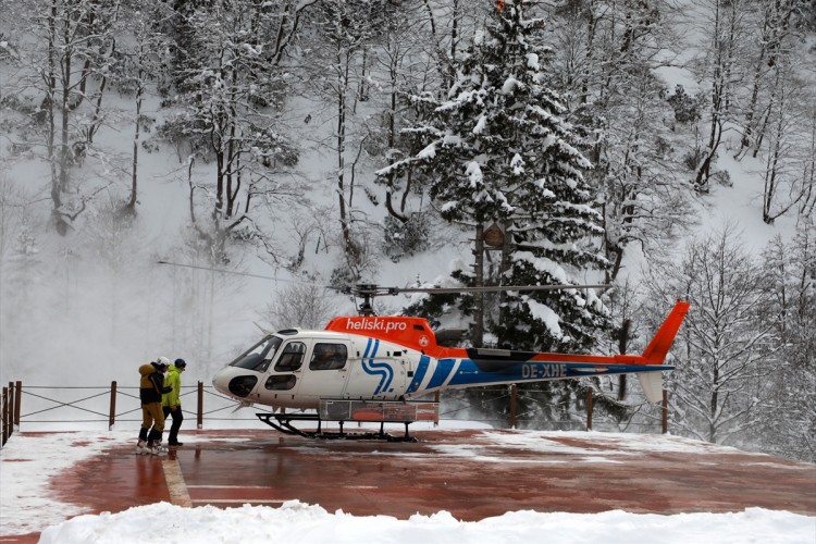 Kaçkar Dağları'nda heliski heyecanı başladı