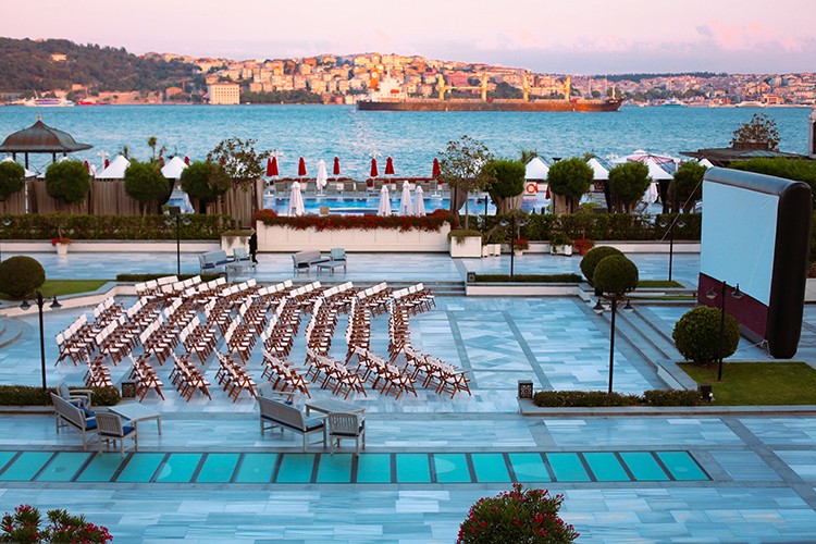 Boğaz'da keyifli film geceleri