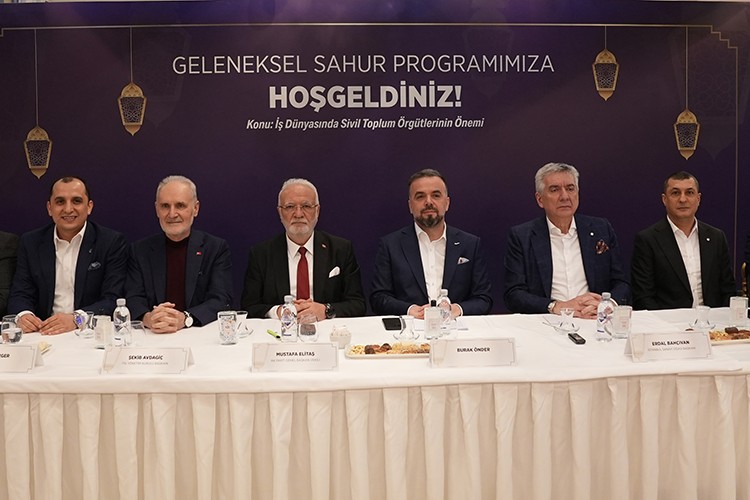 "Ülkenin geleceği için daha güçlü sivil toplum kuruluşlarına ihtiyaç var"