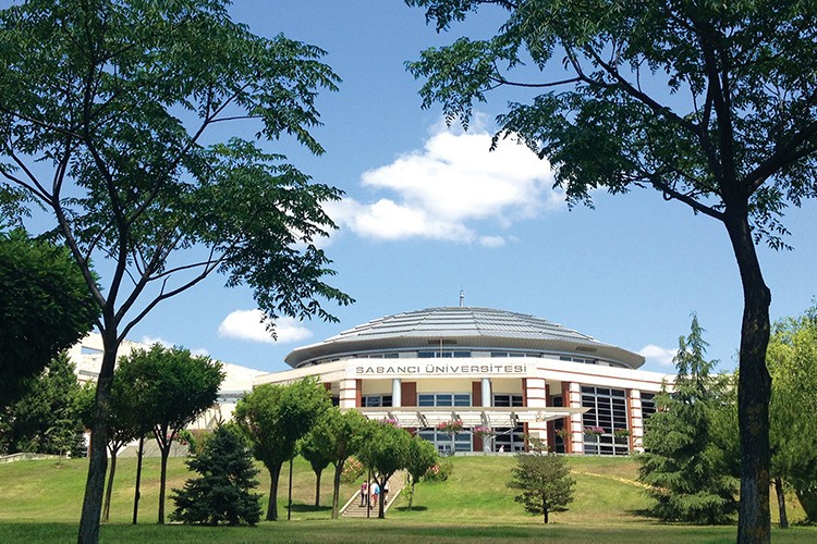 Sabancı Üniversitesi'nden iki büyük başarı