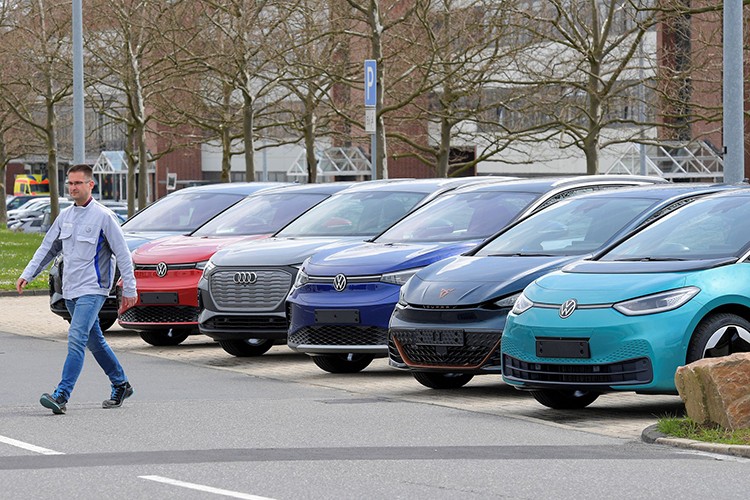 Avrupa'da otomobil satışları yüzde 17,8 arttı