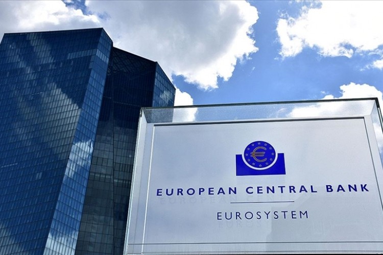 ECB, daha fazla faiz indiriminden kaçınarak 3 temel politika faizini değiştirmedi