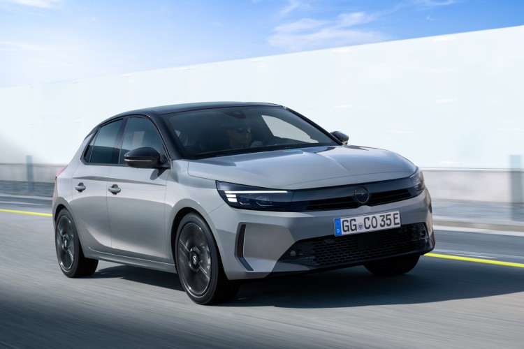 Opel, Gelişmiş Sürüş Destek Sistemleriyle Avrupa Standartlarına Hazır!