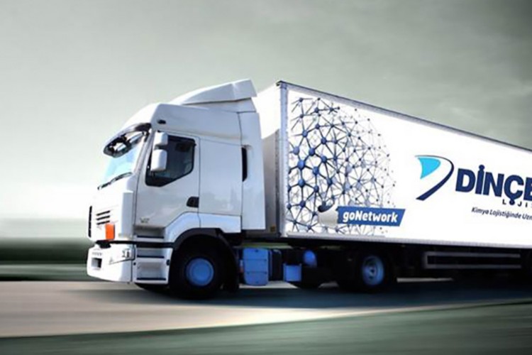 Deprem bölgesindeki çocuklara destek sağlıyor