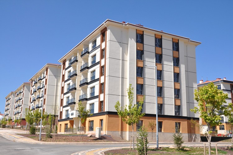 Eskişehir'de TOKİ'nin konutları hak sahiplerine teslim ediliyor