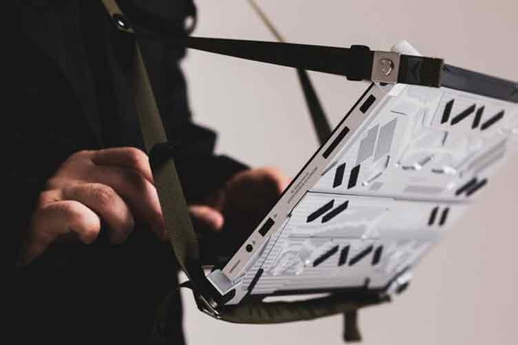 Oyuncular için özel tasarım tablet