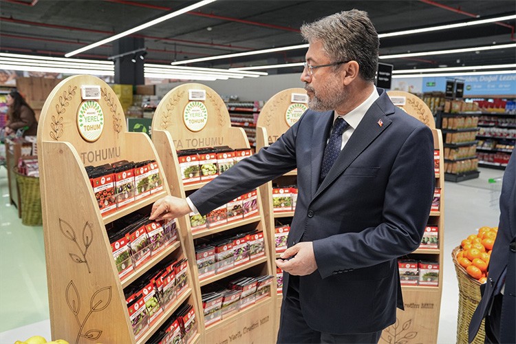 Tescillenen ata tohumları TKK marketlerinde satışa sunuldu