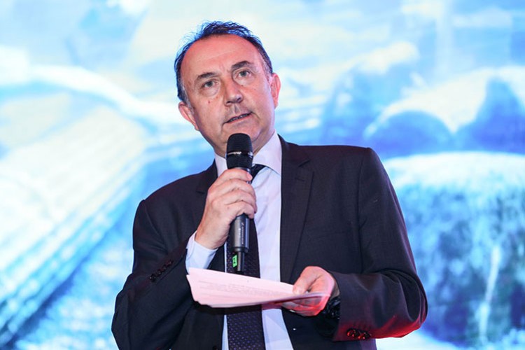 Uzakrota Travel Summit