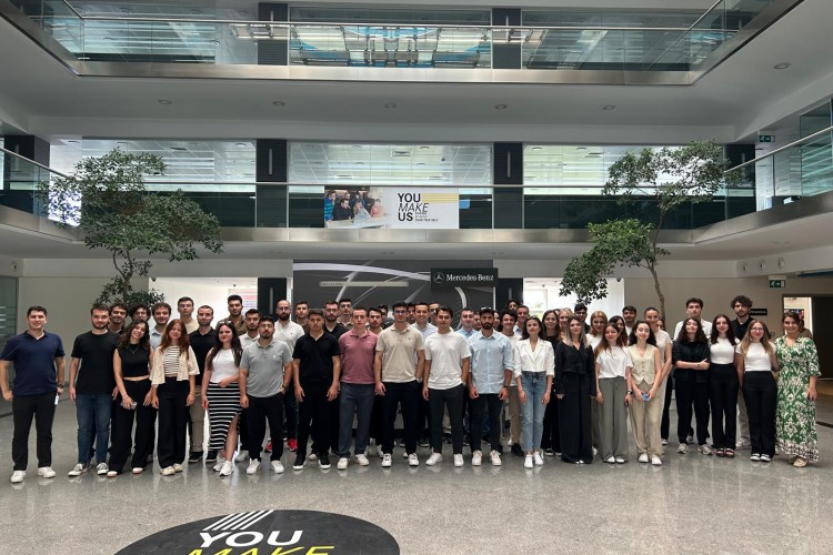 Mercedes-Benz Türk'ün Gençlere Kariyer Kapılarını Aralayan Staj Programları Başladı