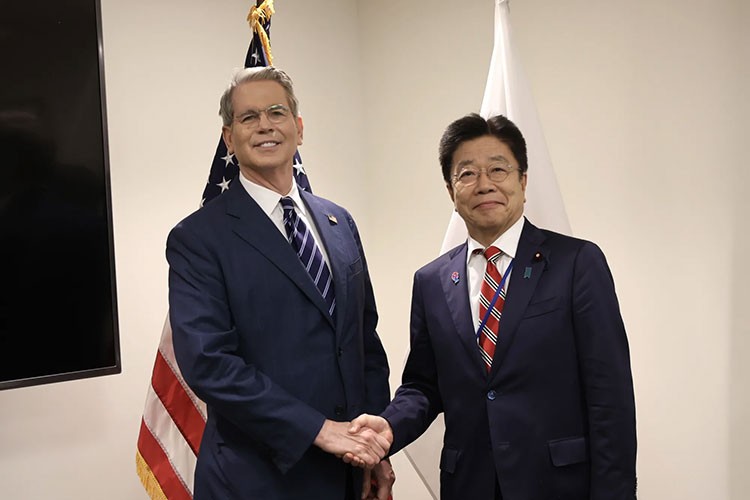 Bessent, Japonya Maliye Bakanı Kato ile görüştü