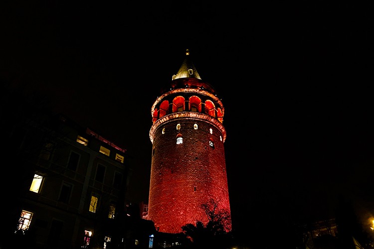 Galata Kulesi 26 Mart'ta Multipl Miyelom farkındalığı için kırmızıya bürünecek