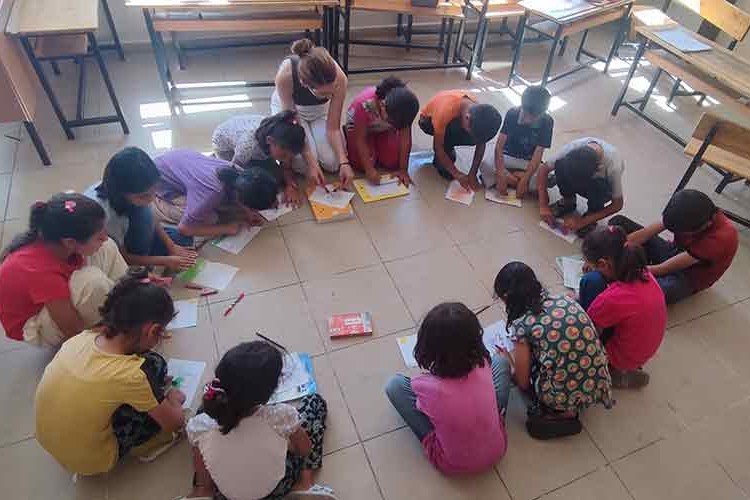 KODA, afetin 6. ayında köyde daha iyi eğitimin altını çiziyor