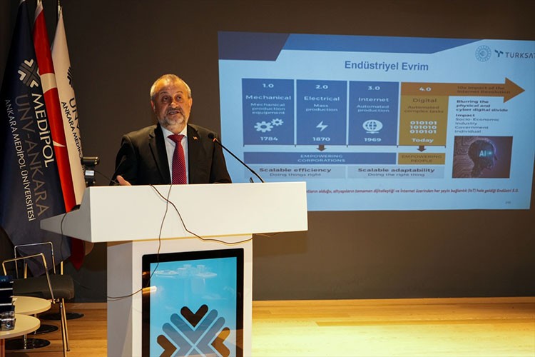 TÜRKSAT'tan uçaklara uydu bağlantılı internet hizmeti bu yıl başlayacak