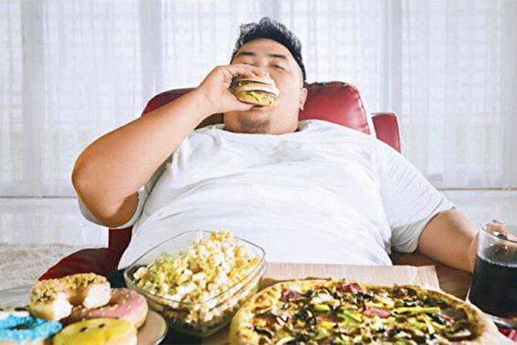 "Obezite birçok hastalığı tetikliyor" uyarısı