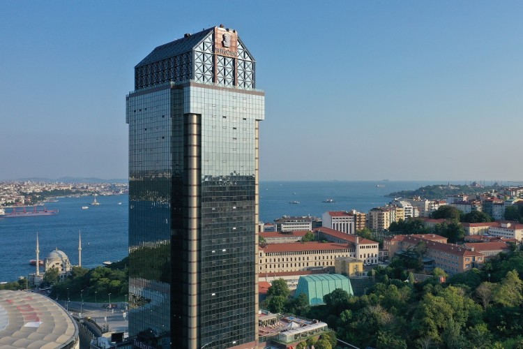 The Ritz-Carlton, Istanbul'dan Pati Dostu Adımlar