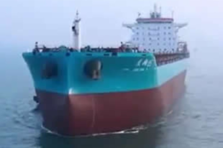Akkon filoya 4624 TEU'luk gemi kattı
