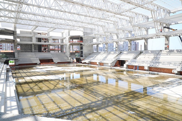 Buz pisti kiralanacak