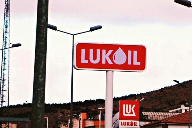Lukoil, uluslararası varlıklarını İsviçreli Gunvor'a satıyor