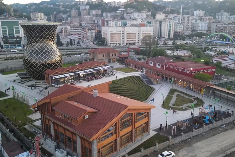 Rize'de Çay Çarşısını 2,5 milyon kişi ziyaret etti