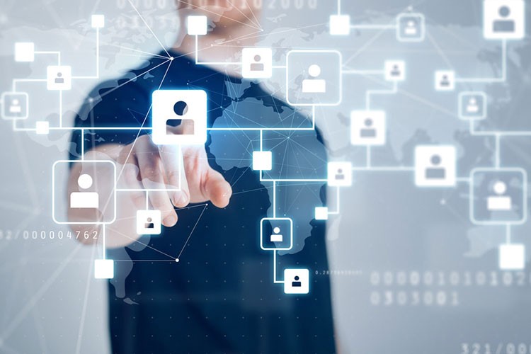 CV'yi kenara bırak, karakter testine hazır ol!