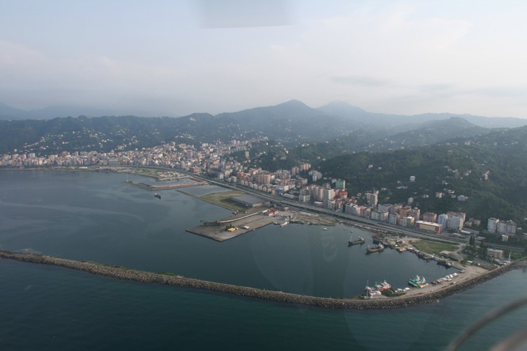 Yüz ölçümünü değiştirecek lojistik limanda hummalı dolgu