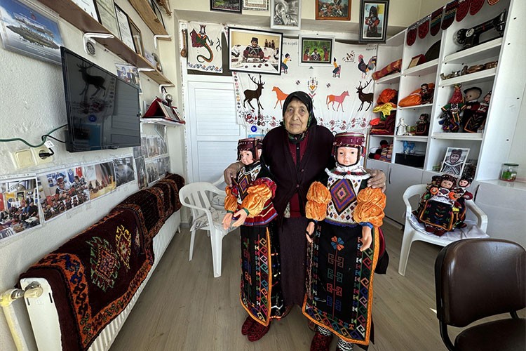 Hediyelik Damal bebeklerinin 44 yıllık ustası: Fidan nine