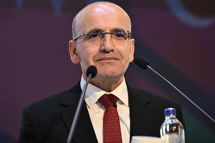 Şimşek: Amacımız çok kazanandan çok, az kazanandan az vergi almak