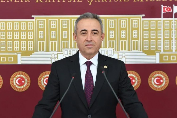 DEVA Partili Karatutlu: Sağlık Bakanlığı'nı hekimlerle diyalog kurmaya davet ediyorum