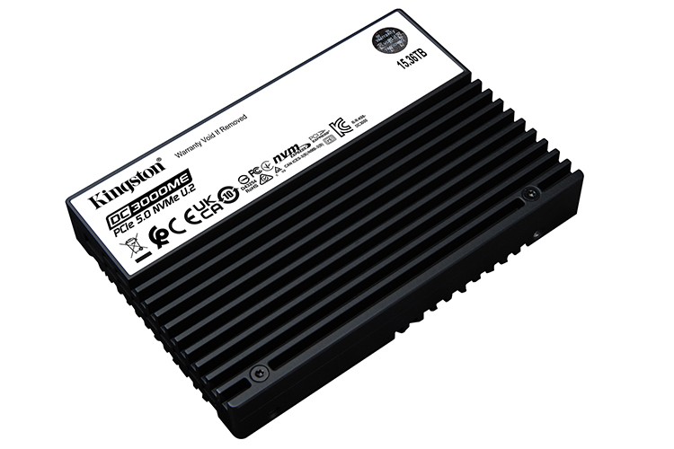 Gen5 Veri Merkezi SSD'sini Piyasaya Sürdü