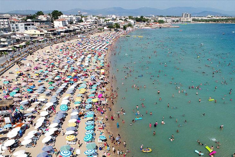 Turizmde dalgalı toparlanma 2023'e kadar devam edecek
