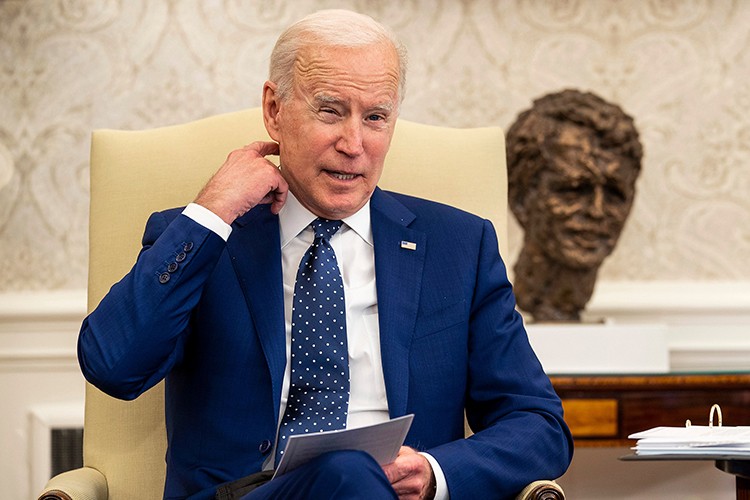 Ruslar ve Suudiler olmasa benzin 1.60 dolara iner