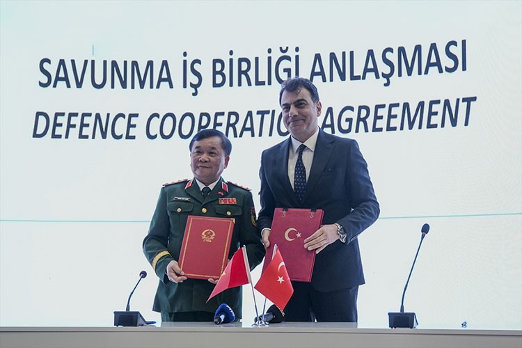 Vietnam ile savunma işbirliği protokolü imzalandı