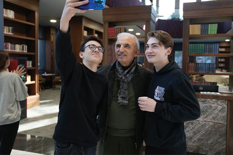 Ümraniyeli gençler 7 bin liralarına kavuştu